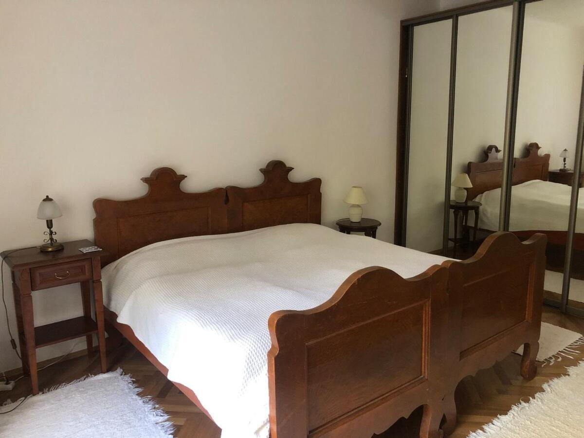 Parkside Flat In The Oldtown Bratislava